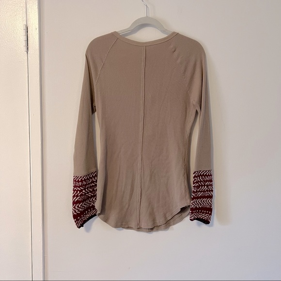 FREE PEOPLE Alpine Knit Cuff Thermal Sweater Long Sleeve Top in Taupe,Size Large - Picture 7 of 8